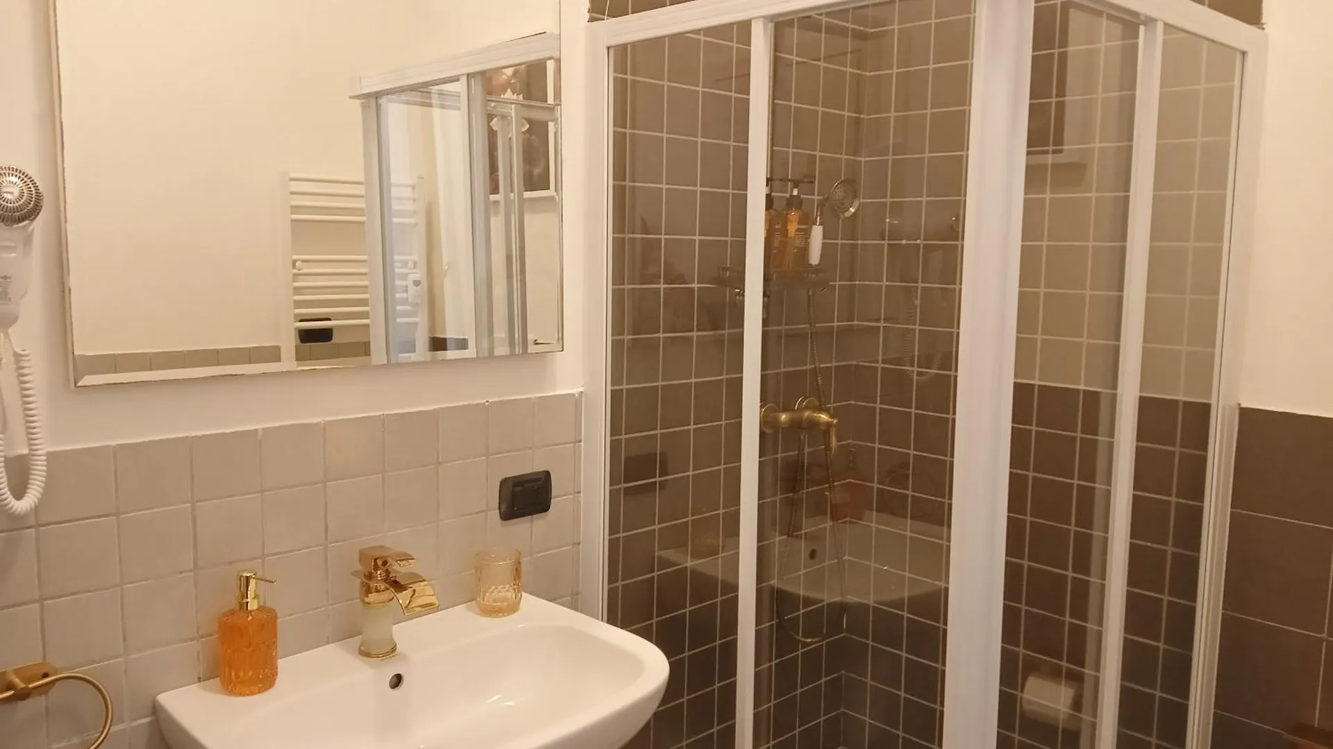 Bra Guest House